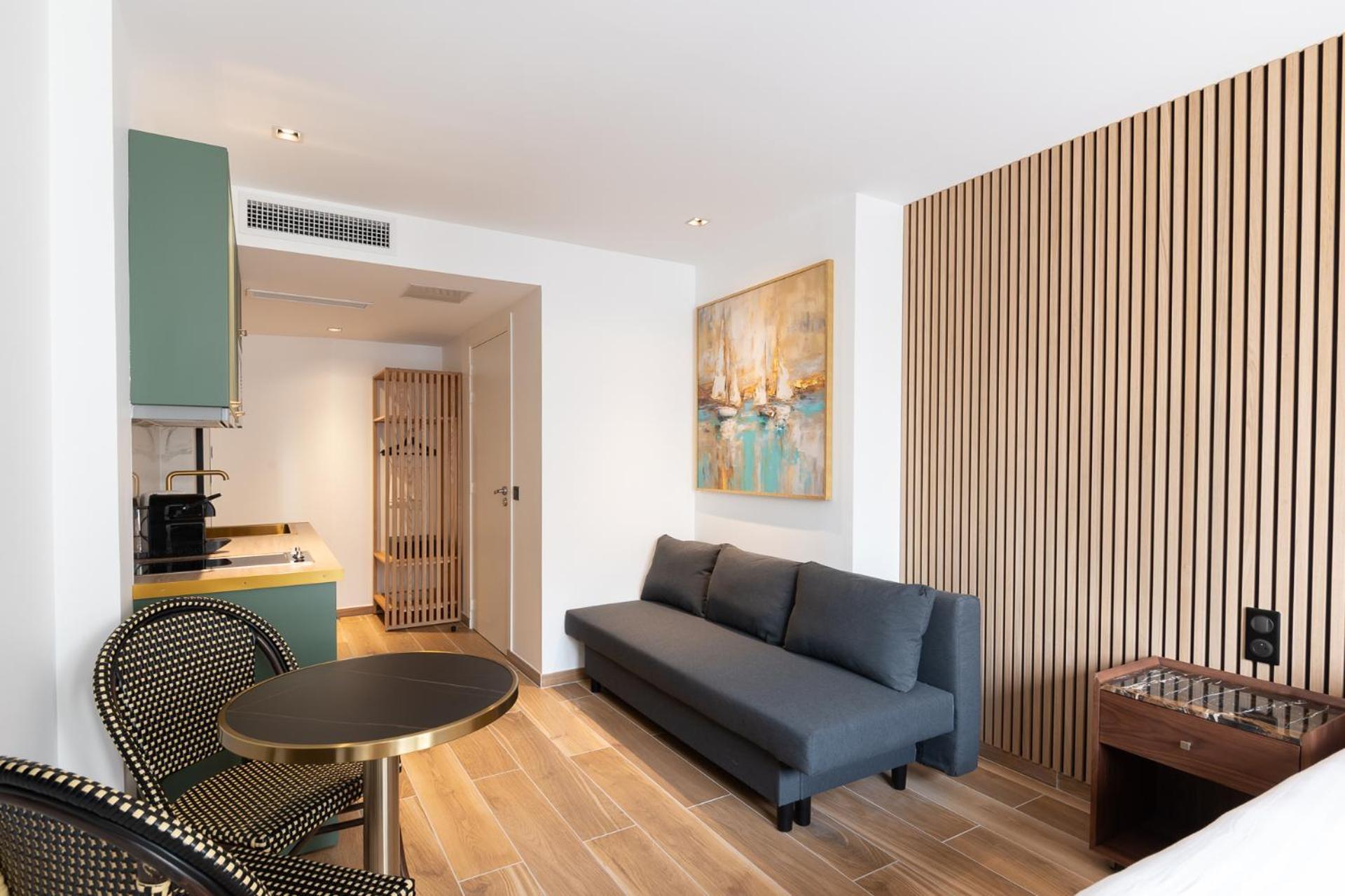 Les Suites Hcr Париж Екстериор снимка