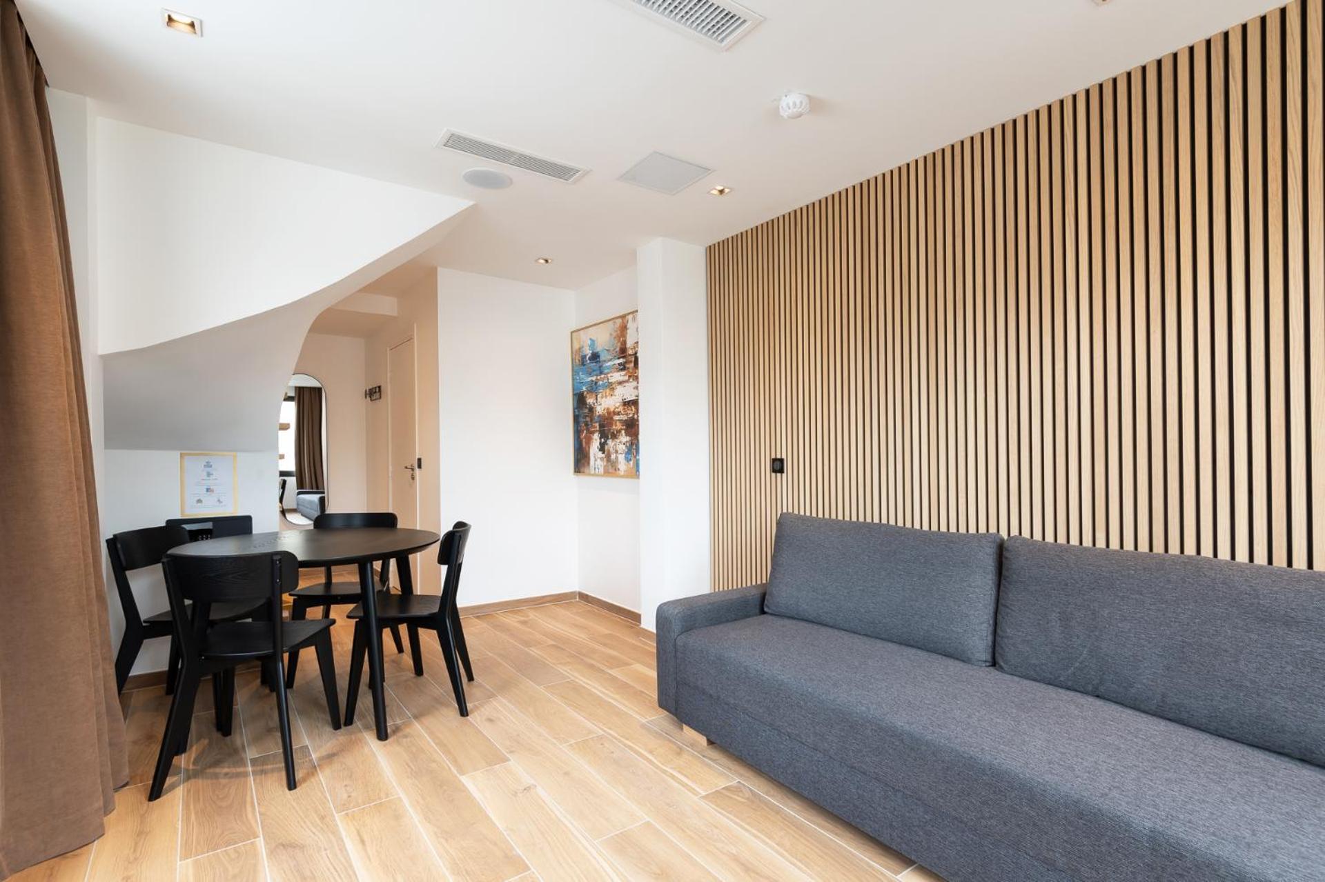 Les Suites Hcr Париж Екстериор снимка