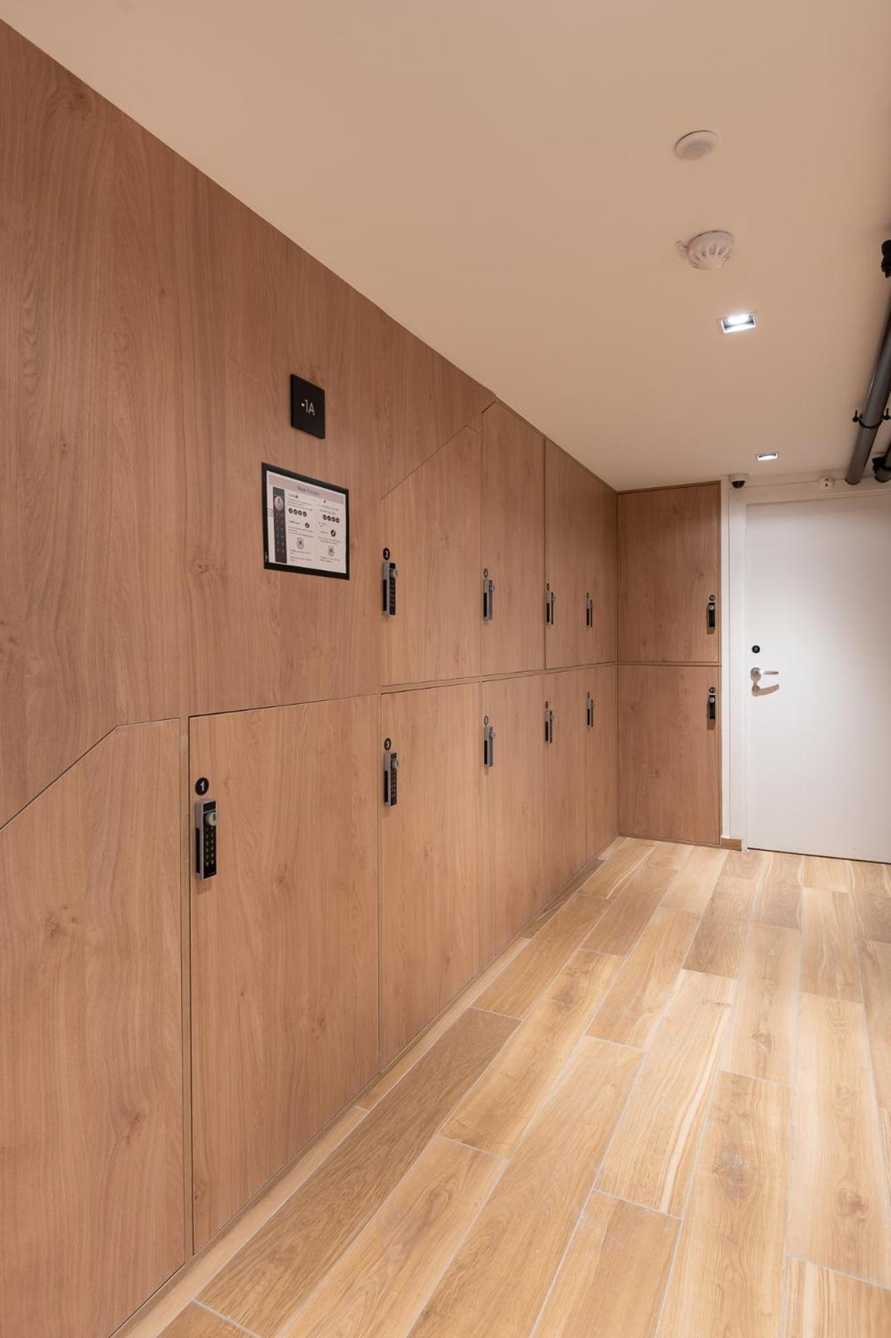 Les Suites Hcr Париж Екстериор снимка